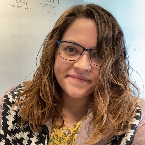 Meet your Posher, Madison - Picture 1 of 1